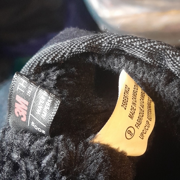 3M Thinsulate Black Winter Boots - Picture 5 of 5